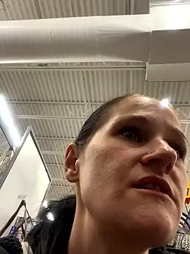 Snapshot of lolabunny9 chatting on February 14, 2025, 4:41 pm lolabunny9 online show from February 14, 2025, 4:41 pm