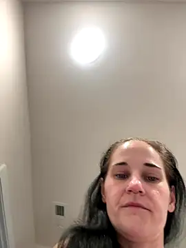 Snapshot of lolabunny9 chatting on September 9, 2025, 4:50 pm lolabunny9 online show from September 9, 2025, 4:50 pm