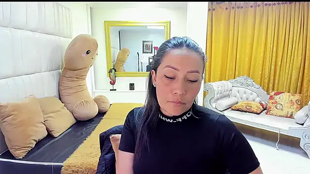gaby trent online show from December 4, 2024, 9:02 pm