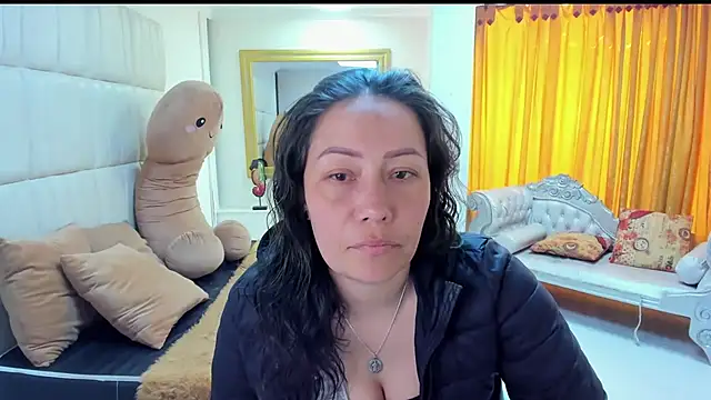 gaby trent online show from December 10, 2024, 2:39 pm