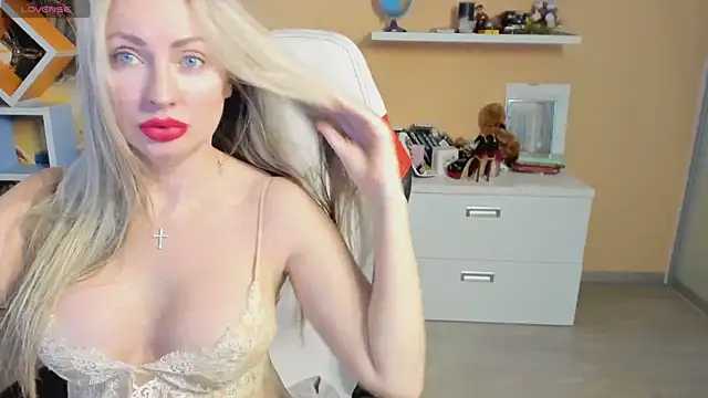 Snapshot of Veola_new chatting on March 19, 2025, 3:20 am Veola new online show from March 19, 2025, 3:20 am