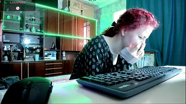 Snapshot of pa1e_pr1ncess chatting on February 9, 2025, 6:11 am pa1e pr1ncess online show from February 9, 2025, 6:11 am