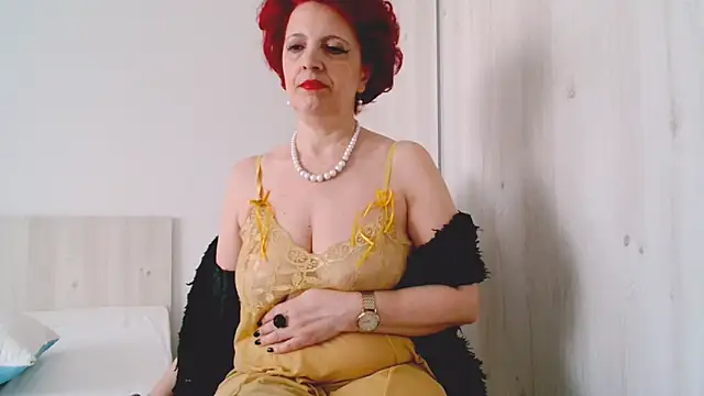 Snapshot of MilfSupreme chatting on May 12, 2026, 11:40 am MilfSupreme online show from May 12, 2026, 11:40 am