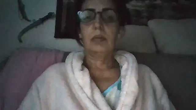 silla online show from October 30, 2025, 3:35 pm