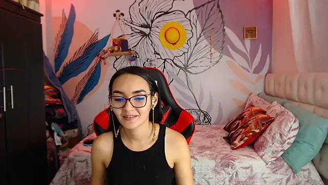 LinzyBaner online show from January 8, 2025, 1:00 am