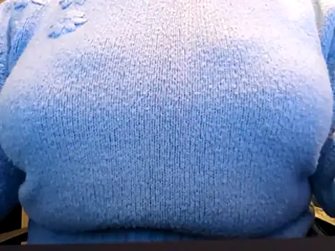 Snapshot of SensualATease chatting on October 24, 2025, 4:03 pm SensualATease online show from October 24, 2025, 4:03 pm