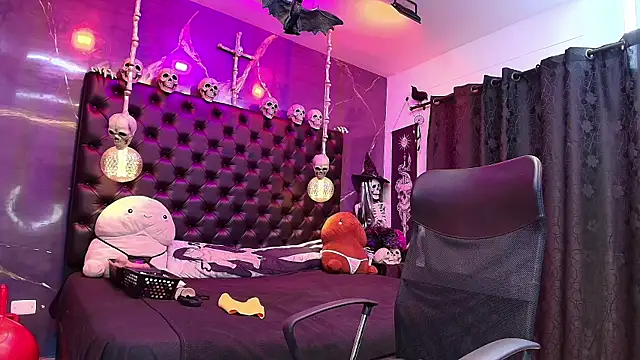 AlexHoe  online show from January 18, 2025, 12:46 am