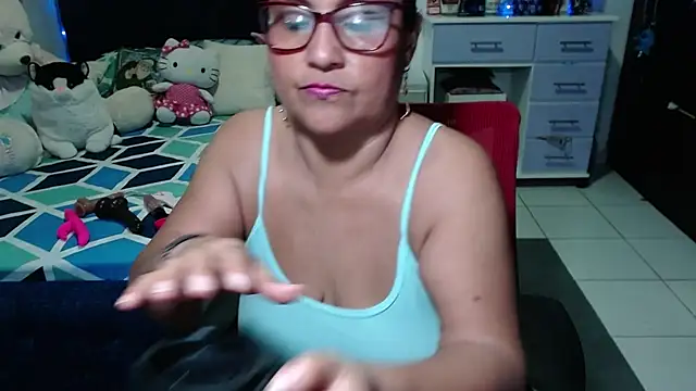 pervert mommy  online show from December 18, 2025, 10:10 am