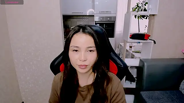 AyaMoon online show from October 9, 2025, 5:16 am