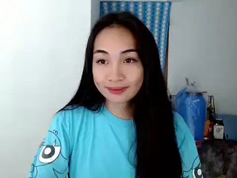 SweetLilly 18 online show from December 2, 2024, 2:31 am