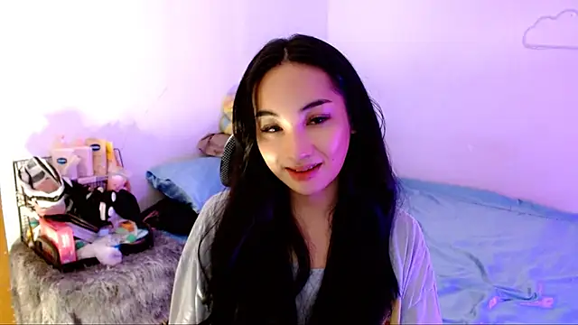 SweetLilly 18 online show from November 15, 2025, 1:47 am