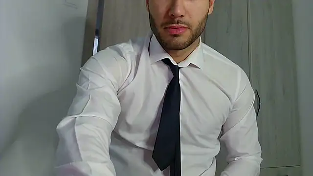 Justynn1 online show from February 20, 2025, 6:06 am