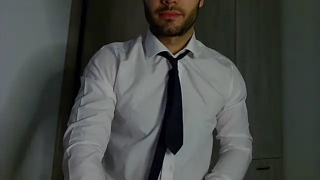 Justynn1 online show from October 21, 2025, 9:15 pm