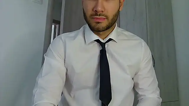Justynn1 online show from June 1, 2026, 4:47 am