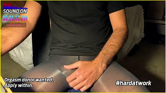 Snapshot of iva_handfull chatting on February 6, 2026, 1:32 am iva handfull online show from February 6, 2026, 1:32 am