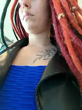 Snapshot of Frost_foxy chatting on September 24, 2025, 2:37 am Frost foxy online show from September 24, 2025, 2:37 am