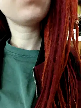 Snapshot of Frost_foxy chatting on September 27, 2025, 2:27 am Frost foxy online show from September 27, 2025, 2:27 am