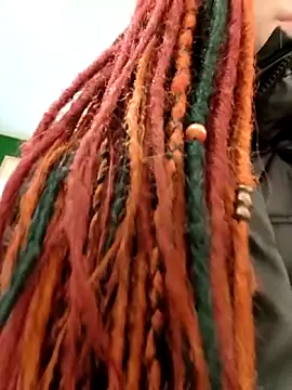 Snapshot of Frost_foxy chatting on October 7, 2025, 2:09 am Frost foxy online show from October 7, 2025, 2:09 am