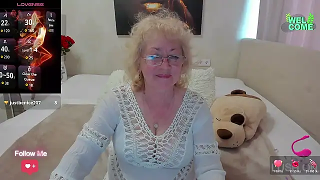 Snapshot of laylaroma chatting on July 13, 2026, 2:09 pm laylaroma online show from July 13, 2026, 2:09 pm