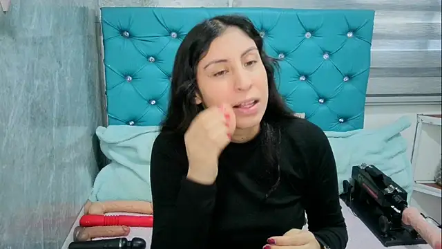 MAARYMOON online show from March 10, 2025, 12:04 pm