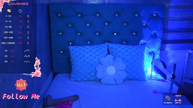 MAARYMOON online show from April 14, 2026, 10:43 am