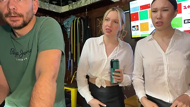 Snapshot of dirtypub chatting on March 22, 2025, 9:21 pm dirtypub online show from March 22, 2025, 9:21 pm