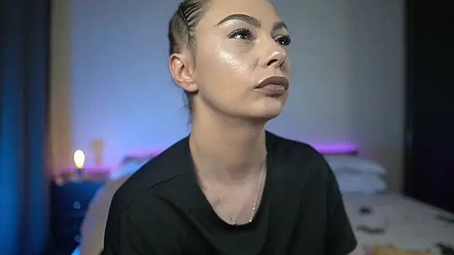 TiffanyPierce online show from February 4, 2026, 9:09 pm