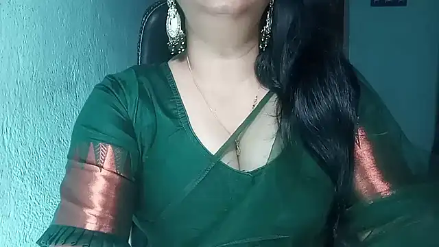 Snapshot of YourModhu chatting on April 18, 2026, 5:50 pm YourModhu online show from April 18, 2026, 5:50 pm