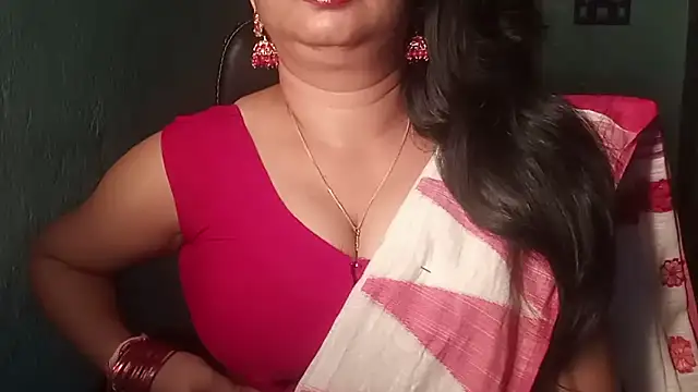 Snapshot of YourModhu chatting on June 13, 2026, 6:06 pm YourModhu online show from June 13, 2026, 6:06 pm
