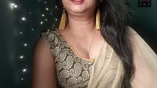 Snapshot of YourModhu chatting on July 3, 2026, 8:32 am YourModhu online show from July 3, 2026, 8:32 am