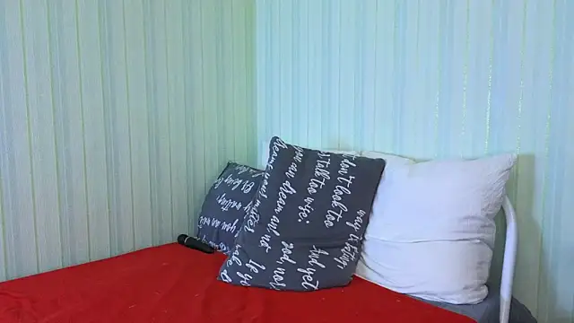  Lily  online show from December 25, 2024, 11:22 am