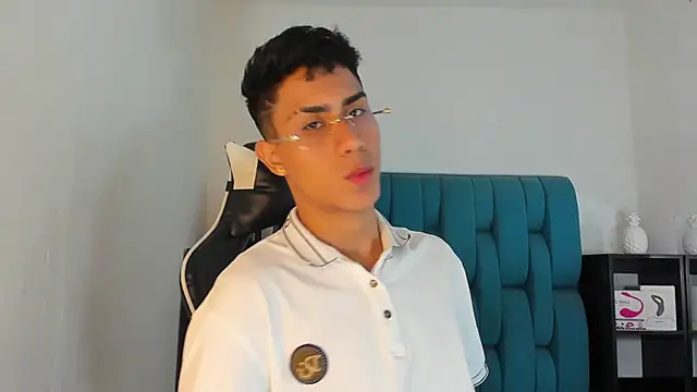 AlanNaughty online show from March 2, 2025, 3:02 am