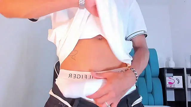 AlanNaughty online show from March 8, 2025, 8:14 pm