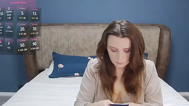 IamMolly online show from January 18, 2025, 9:45 pm