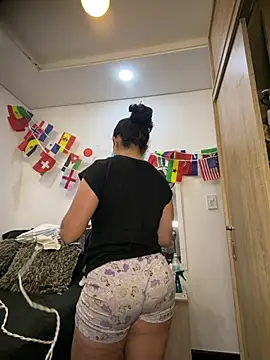 Snapshot of carolgaita chatting on July 6, 2026, 11:18 am carolgaita online show from July 6, 2026, 11:18 am