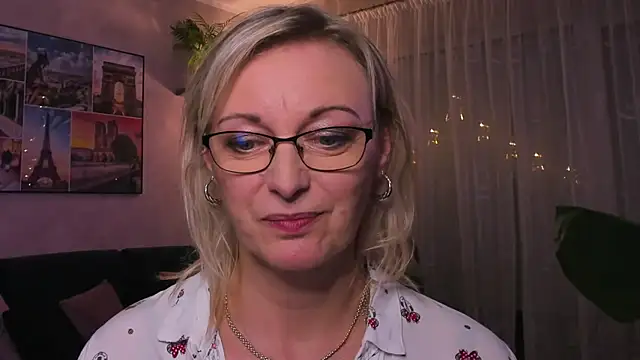 vanessa chat online show from December 10, 2024, 8:38 pm