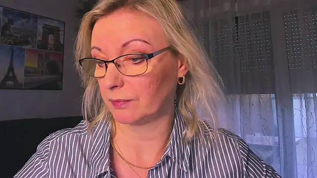 vanessa chat online show from February 18, 2026, 3:52 pm