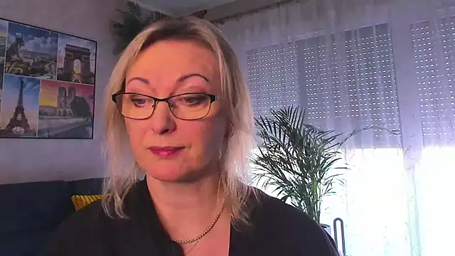 vanessa chat online show from March 9, 2026, 2:21 pm