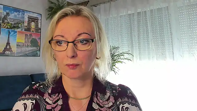 vanessa chat online show from May 17, 2026, 1:40 pm