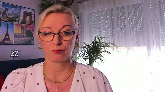 vanessa chat online show from May 24, 2026, 1:27 pm