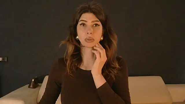 WhiteQueen888 online show from April 16, 2026, 1:01 pm