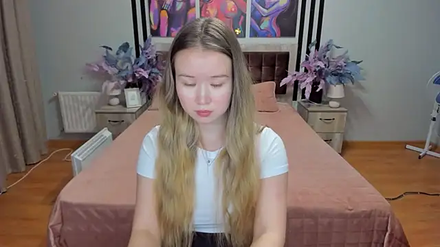 PollyOcean online show from December 3, 2024, 2:38 pm