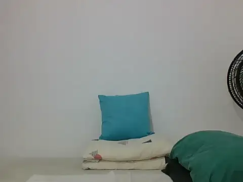 TRIISTAN KING10 online show from December 12, 2024, 1:28 pm