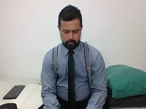 TRIISTAN KING10 online show from January 15, 2025, 7:01 pm