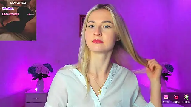 Snapshot of AnnaCarrera chatting on December 4, 2024, 7:56 pm AnnaCarrera online show from December 4, 2024, 7:56 pm