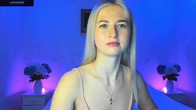 Snapshot of AnnaCarrera chatting on December 24, 2024, 11:22 pm AnnaCarrera online show from December 24, 2024, 11:22 pm