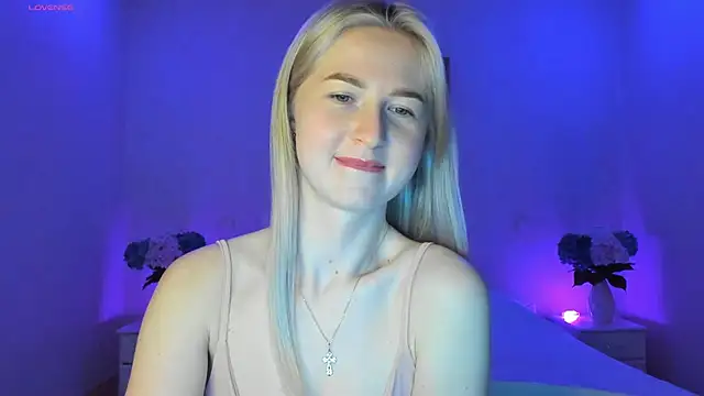 Snapshot of AnnaCarrera chatting on March 9, 2025, 10:19 pm AnnaCarrera online show from March 9, 2025, 10:19 pm