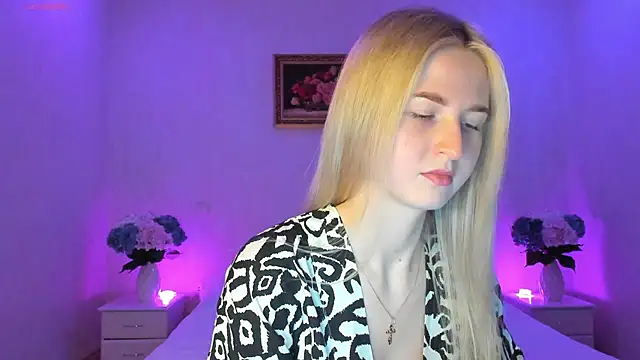 Snapshot of AnnaCarrera chatting on March 16, 2025, 8:00 pm AnnaCarrera online show from March 16, 2025, 8:00 pm