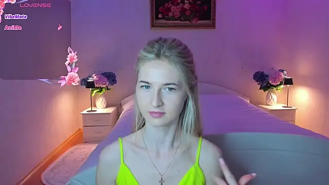 Snapshot of AnnaCarrera chatting on June 20, 2026, 8:22 pm AnnaCarrera online show from June 20, 2026, 8:22 pm