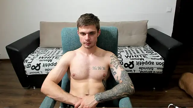 maks wolfis online show from December 13, 2024, 8:47 pm